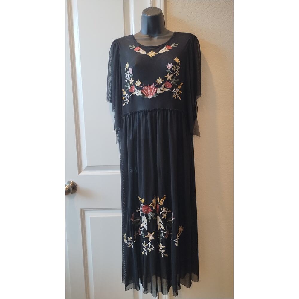 Coco + Jaimeson Women Sz M Black Mesh Dress Tunic Boho Embroidered UNLINED